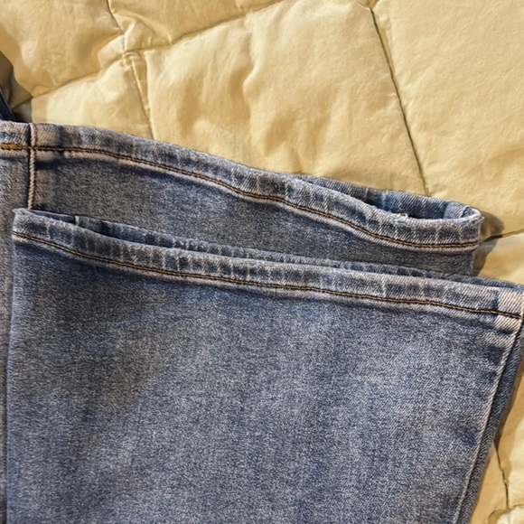 LC Lauren Conrad Blue Flare Wide Leg Jeans - Picture 6 of 7